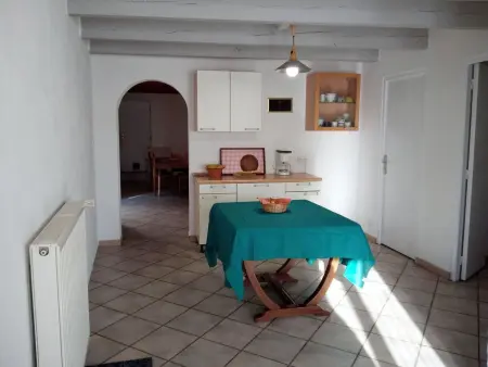 Großes Ferienhaus mit Terrasse und Garten, Maison 15 personnes à Celles en Bassigny - Photo 7