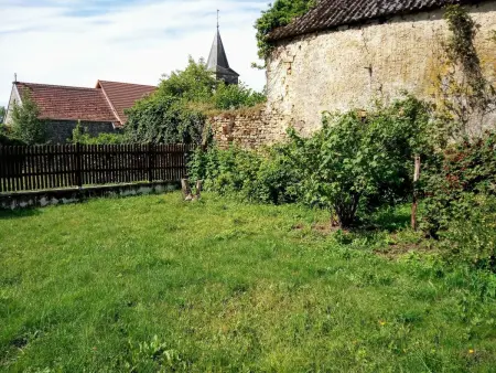 in Celles-En-Bassigny  umzäunter Garten, Maison 11 personnes à Celles en Bassigny - Photo 7