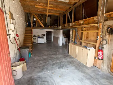 in Celles-En-Bassigny  umzäunter Garten, Maison 11 personnes à Celles en Bassigny - Photo 12