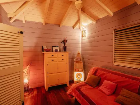 Cabane Aux Etoiles Au Jardin des Colibris (Sternenhütte im Garten der Hummingbi - Photo 4