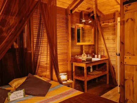 Cabane Aux Etoiles Au Jardin des Colibris (Sternenhütte im Garten der Hummingbi - Photo 5