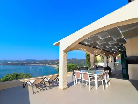 Faiax  mit eigenem Pool, Maison 9 personnes à Kalami - Photo 2