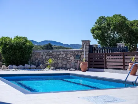 mit Blick auf das Wasser, Maison 6 personnes à Gennadi - Photo 7