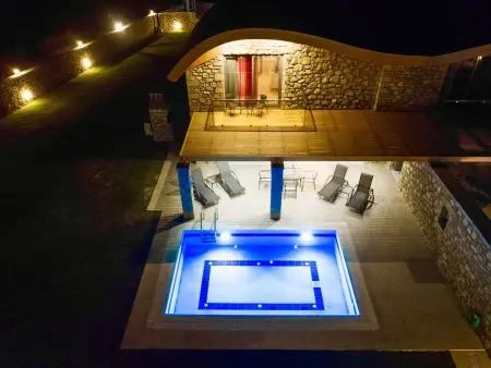 mit Garten, Grill und Terrasse, Maison 2 personnes à Gennadi - Photo 7