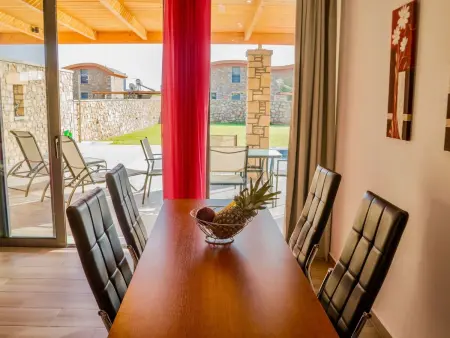 mit Garten, Grill und Terrasse, Maison 2 personnes à Gennadi - Photo 34