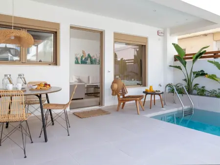 Mariann Premium Suiten-Ann Suite, Maison 6 personnes à Gennadi - Photo 2