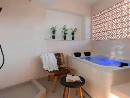 Mariann Premium Suiten-Ann Suite, Maison 6 personnes à Gennadi - Photo 13
