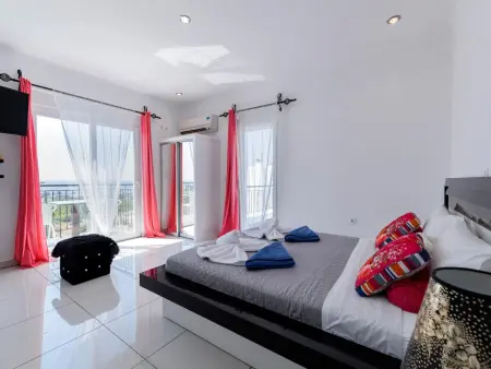 Charmante Diamond Villa in der Nähe von Gennadi Strand - Photo 10