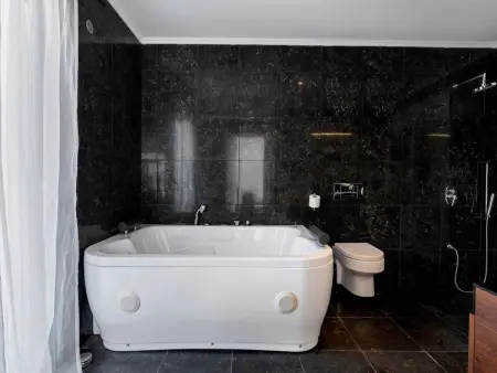 Charmante Diamond Villa in der Nähe von Gennadi Strand - Photo 18