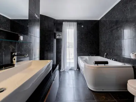 Charmante Diamond Villa in der Nähe von Gennadi Strand - Photo 20