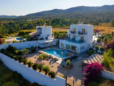 Charmante Diamond Villa in der Nähe von Gennadi Strand - Photo 31