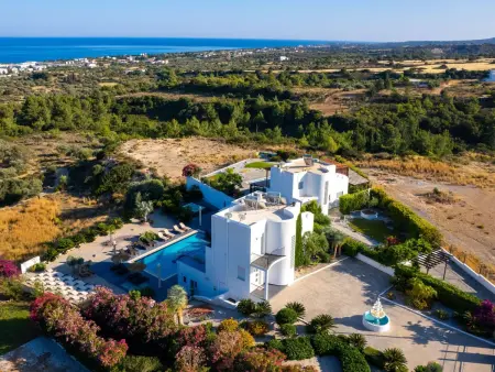 Charmante Diamond Villa in der Nähe von Gennadi Strand - Photo 32