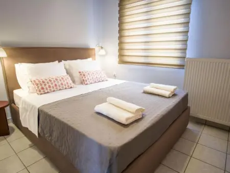 Haus in Agii Theodori mit privatem Pool und Panoramablick - Photo 1