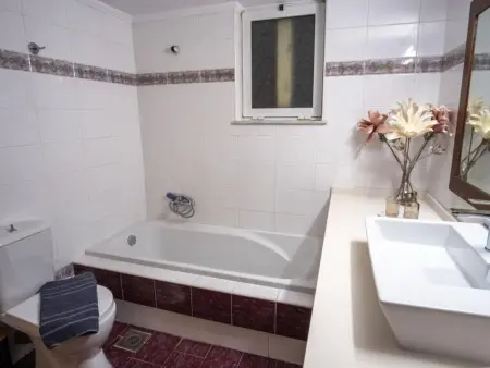 Haus in Agii Theodori mit privatem Pool und Panoramablick - Photo 4
