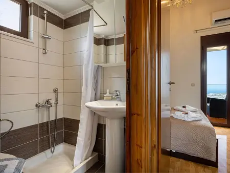 Villa Nektar  mit privatem Pool, Maison 5 personnes à Agia Marina - Photo 22