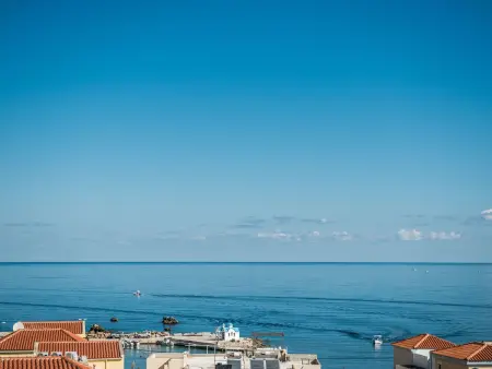 Thea Thalassa  mit eigenem Pool, Maison 5 personnes à Agia Marina - Photo 3