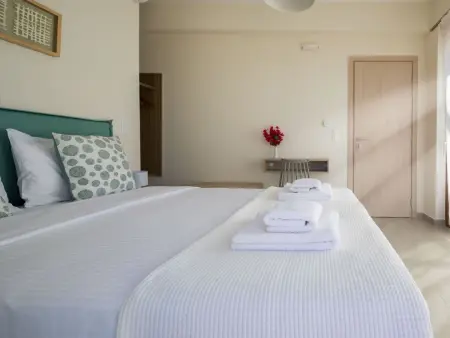 Haus in Agia Marina mit Außenpool, Maison 9 personnes à Agia Marina - Photo 21