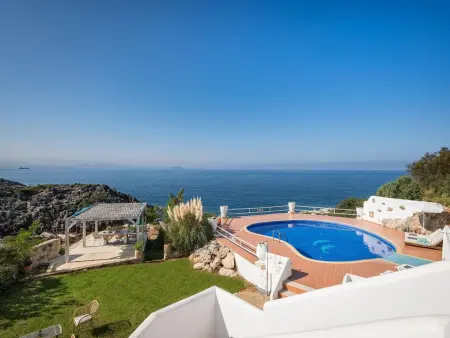 Luxuriöse Villa in Strandnähe mit Blick auf den privaten Pool - Photo 8