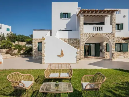 Luxuriöse Villa in Strandnähe mit Blick auf den privaten Pool - Photo 9