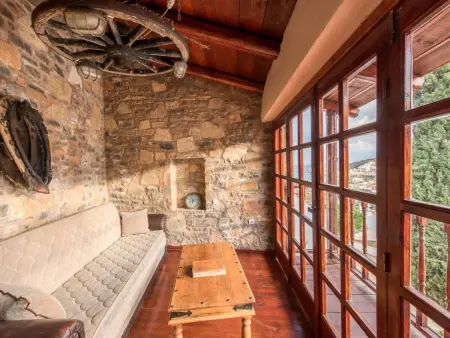 in Mavrikiano mit privatem Pool, Maison 6 personnes à Plaka - Photo 3