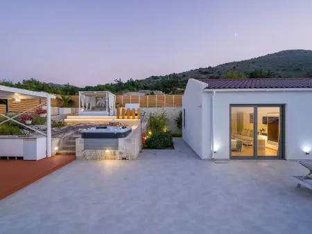 Villa White Harmony 6km vom Strand entfernt mit, Maison 8 personnes à Georgioupoli - Photo 17