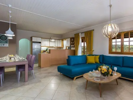 Großes Ferienhaus in Arkadi mit Großer Terrasse - Photo 3