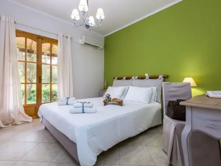 Großes Ferienhaus in Arkadi mit Großer Terrasse - Photo 12