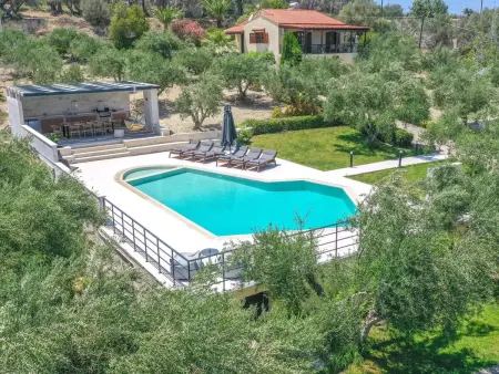 Großes Ferienhaus in Arkadi mit Großer Terrasse - Photo 32