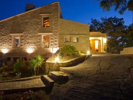 Villa aus Stein mit privatem Pool und BBQ-Bereich - Photo 35