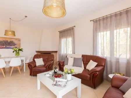 Familienvilla mit Pool, Garten, Spielplatz und BBQ - Photo 3