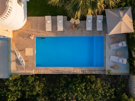 Villa mit Infinity-Pool und BBQ, Nähe zum Strand - Photo 10