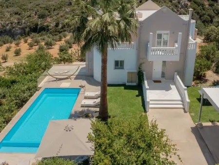 Villa mit Infinity-Pool und BBQ, Nähe zum Strand - Photo 13