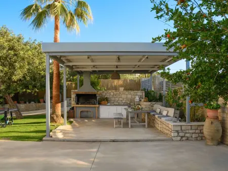 Villa mit Infinity-Pool und BBQ, Nähe zum Strand - Photo 15