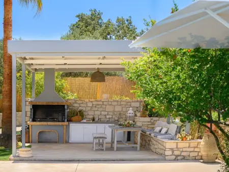 Villa mit Infinity-Pool und BBQ, Nähe zum Strand - Photo 16