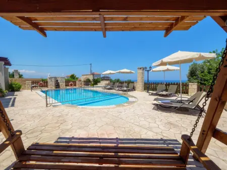 Familienfreundliche Villa mit Pool, BBQ, Kinderb - Photo 1
