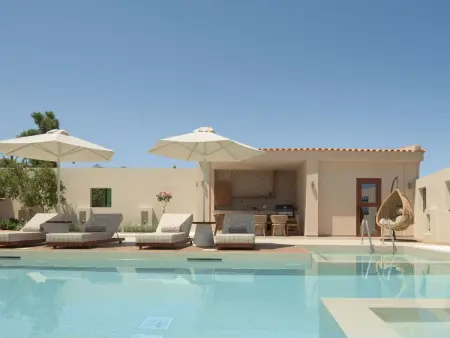 Neu renovierte Familienvilla mit privatem Pool B - Photo 1