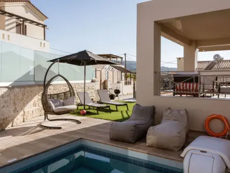 3-Schlafzimmer-Villa mit privatem Pool und Ladegerät für Elektroautos - Photo 1
