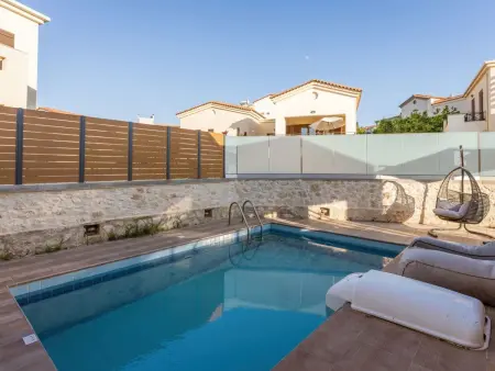 3-Schlafzimmer-Villa mit privatem Pool und Ladegerät für Elektroautos - Photo 7