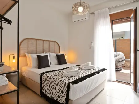 3-Schlafzimmer-Villa mit privatem Pool und Ladegerät für Elektroautos - Photo 30