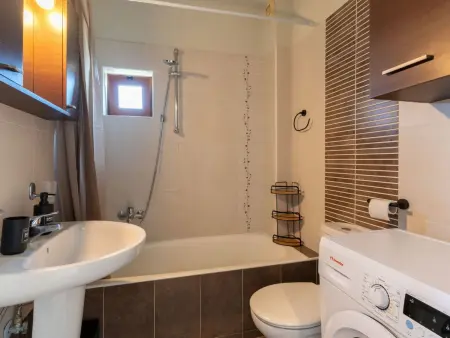 3-Schlafzimmer-Villa mit privatem Pool und Ladegerät für Elektroautos - Photo 37