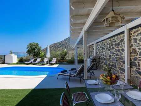 Haus in Vlichada mit tragbarem Barbecue, Maison 9 personnes à Roumeli - Photo 8