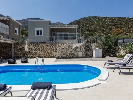 Haus in Vlichada mit tragbarem Barbecue, Maison 9 personnes à Roumeli - Photo 1