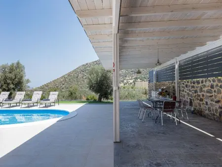 Haus in Vlichada mit tragbarem Barbecue, Maison 9 personnes à Roumeli - Photo 13