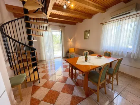 Wohnung in Jadranovo mit Grill, gemeinschaftlichem Pool und Terrasse - Photo 12