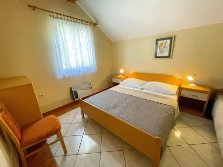 Wohnung in Jadranovo mit Grill, gemeinschaftlichem Pool und Terrasse - Photo 16