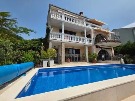 Appartement mit Balkon und Meerblick, Appartement 3 personnes à Novi Vinodolski - Photo 2