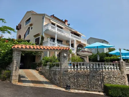 Appartement mit Balkon und Meerblick, Appartement 3 personnes à Novi Vinodolski - Photo 3