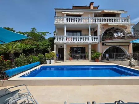 Appartement mit Balkon und Meerblick, Appartement 3 personnes à Novi Vinodolski - Photo 23