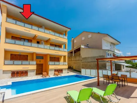 Kauric  mit Gemeinschaftspool, Appartement 2 personnes à Novi Vinodolski - Photo 1