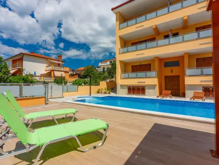 Kauric  mit Gemeinschaftspool, Appartement 2 personnes à Novi Vinodolski - Photo 4